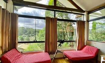 Imagem 2: Casa de condomínio sobrado para venda tem 900 metros quadrados com 3 quartos