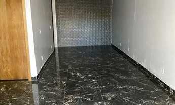 Imagem 2: Casa individual sozinha no lote