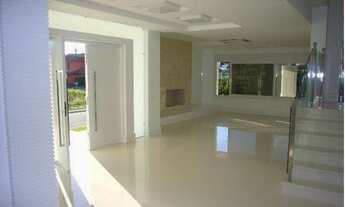 Imagem 5: Casa para aluguel e venda tem 780 metros quadrados com 4 quartos.