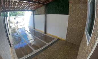 Imagem 3: Oportunidade 10 minutos da UNIG - Casa Grande com 2 Quartos, 2 Vagas, 2 Banheiros, Quintal