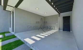 Imagem 4: Casa de condomínio para venda possui 116 metros quadrados com 3 quartos