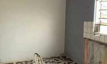 Imagem 5: CASA DE FUNDO PARA ALUGAR