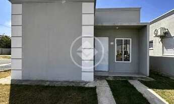 Imagem: Casa em condomínio com dois quartos sendo