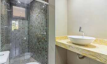 Imagem 7: Belíssimo apartamento todo reformado e moderno com 2 dormitórios,1 suíte