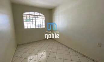 Imagem 5: Sobrado de auto padrão com 7 quartos e piscina