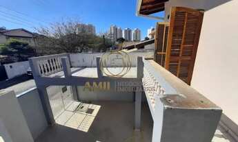 Imagem 2: EF RA Amil Casa para aluguel possui 10 quartos e 320 metros quadrados