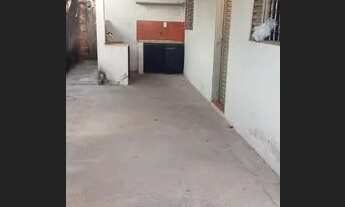 Imagem: Casinha proximo ao portal sul garavelo