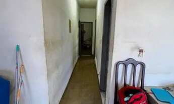 Imagem 7: Casa espaçosa + garagem de 34 metros quadrados (pode ser transformada em comércio, escritó