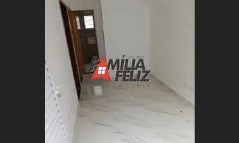 Imagem 3: Casa sobreposta baixa com quintal em L para venda em Praia Grande, Melvi, zona 03