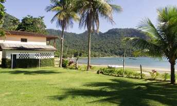 Imagem 3: Casa a beira mar em amplo terreno, piscina e vista deslumbrante