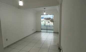 Imagem 3: Apartamento 2/4 com suíte e varanda, nascente, 56 m², armários Piatã