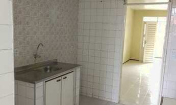 Imagem 6: Apartamento com 03 quartos, 01 suíte, sala com varanda, armários, 01 vaga, Rodolfo Teófilo