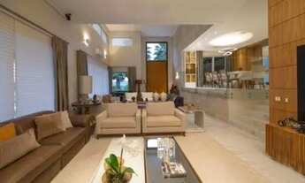 Imagem 2: Casa de condomínio para venda possui 863 metros quadrados com 7 quartos