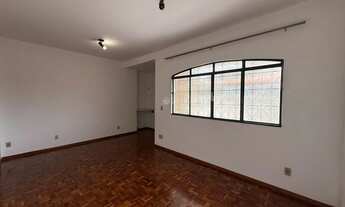 Imagem 5: CASA À VENDA NO JARDIM DAS FLORES EM APUCARANA