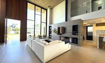 Imagem 4: Casa mobiliada e decorada à beira do lago com 05 suítes á venda em Xangri-lá - Condomínio