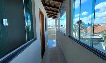 Imagem 3: Exuberante casa com 5 quartos, sendo uma suíte, 2 banhos, terraço maravilhoso, sala, cozin