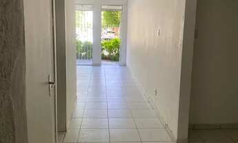 Imagem: Loja térrea de frente, no Menino Deus