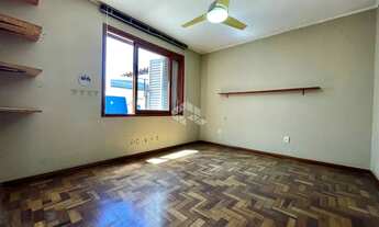 Imagem 5: Apartamento de 2 dormitórios, no bairro São Geraldo, em Porto Alegre