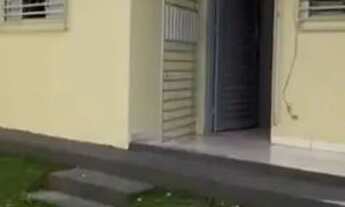 Imagem: Casa reformada em condomínio 200 mil