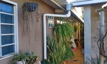 Imagem 6: Vende-se casa com piscina!