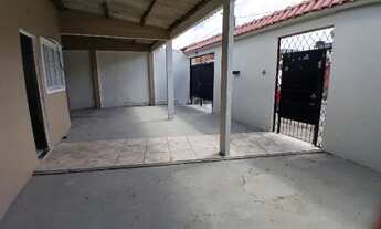 Imagem 4: PQ ficar em um hotel? Fique em de casa de aluguel de temporda. Até 3 quartos, ar e Wifi