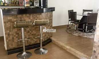 Imagem 2: Casa residencial disponível para venda no bairro Jardim Holanda em Uberlândia-MG