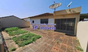 Imagem: Casa para venda com amplo quintal - Iguaba