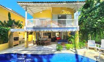 Imagem 2: Sobrado de alto padrão em condomínio fechado para venda - 5 suítes e piscina