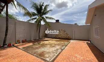 Imagem 13: Casa residencial com 3 quartos sendo 1 suíte disponível para locação no bairro Jardim Kara