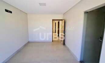 Imagem 7: Sobrado novo Jardins Parma, casa com piscina Senador Canedo, imóvel novo condomínio fechad