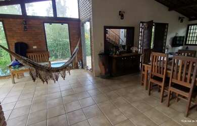 Imagem 8: Casa em condomínio com privilegiadas estrutura de lazer, incluindo banhos naturais e trilh