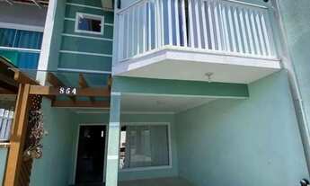 Imagem 3: Geminado com 3 dormitórios sendo 1 suíte e 1 vaga de garagem - Aventureiro