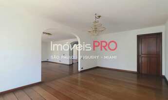 Imagem 7: Amplo apartamento, com vista muito agradável e uma planta muito bem aproveitada!