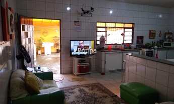 Imagem 2: Casa à venda, 3 quartos, 1 suíte, 2 vagas, Pacaembu - Uberlândia/MG