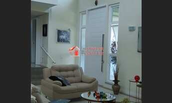 Imagem 6: Casa triplex à Venda em condomínio, 582m² 5 qtos, 2 suítes, piscina, elevador em Itaipu-Ni