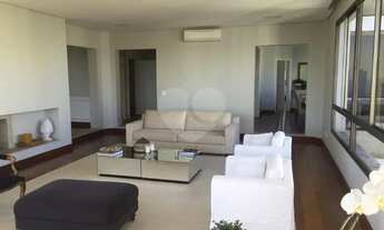Imagem 2: Oportunidade com 4 suites, lareiras, andar alto