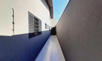 Imagem 3: Casa à Venda no Jd. Bianco