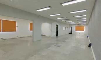 Imagem 3: Imóvel comercial no Brooklin reformado