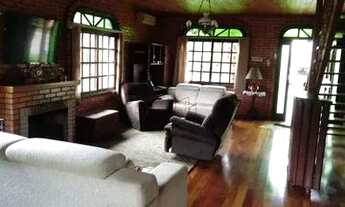 Imagem 2: Casa no centro de Canela!