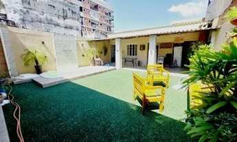 Imagem 7: Casa para venda tem 170 metros quadrados com 4 quartos em Boqueirão - Santos - SP