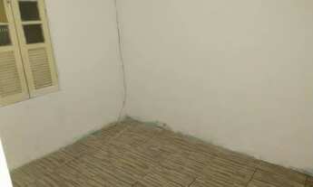 Imagem 5: Casa 2/4 Quintal 500 com água e luz incluso no valor