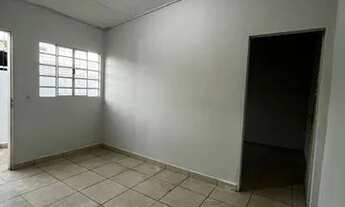 Imagem 3: Casa para aluguel possui 51 metros quadrados com 2 quartos em Centro - Anápolis - GO