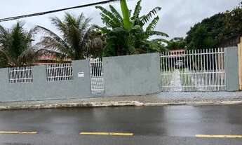 Imagem: Casa em lote de 800 m2 na rua 6 de Vicente