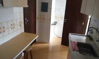 Imagem 4: Centro: Apto 2 qts(1 suíte), sala, cozinha, wc social e área serv. Lado d Câmara Municipal