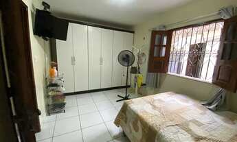 Imagem 5: Vendo casa no iPase de cima/ 3 quartos/ 2 vagas/ 2 banheiros/projetados na cozinha/cozinha