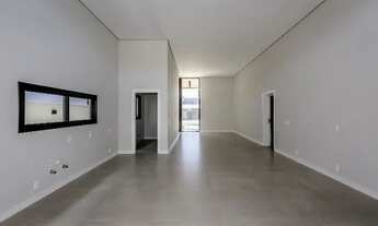 Imagem 3: Casa 3 suítes Alto Padrão no Condomínio Caledônia em Camboriú