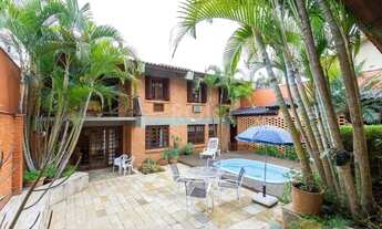 Imagem: Casa para Venda - 300m², 4 dormitórios