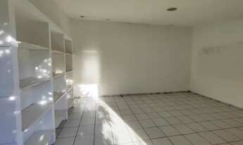 Imagem 2: Casa para aluguel e venda possui 186 metros quadrados com 3 quartos