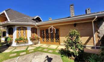 Imagem: Casa com 04 Suítes amp Área Gourmet