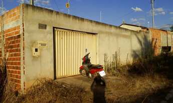 Imagem 2: Casa térrea à venda possui 360 metros quadrados com 2 quartos